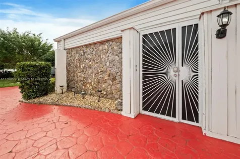5203 Yellow Pine Lane Tamarac FL 33319
