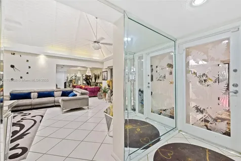 5203 Yellow Pine Lane Tamarac FL 33319
