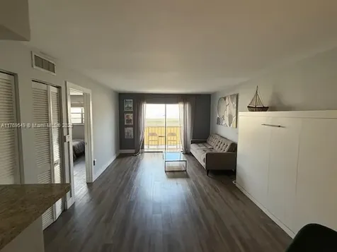 1615 Meridian Avenue Miami Beach FL 33139