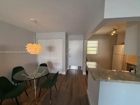 1615 Meridian Avenue Miami Beach FL 33139