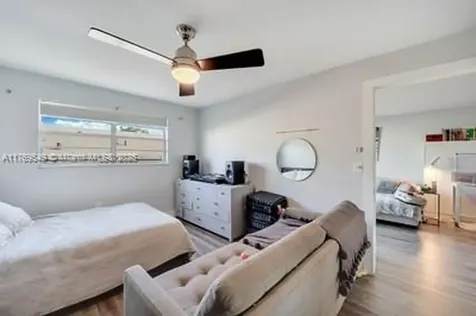 1615 Meridian Avenue Miami Beach FL 33139