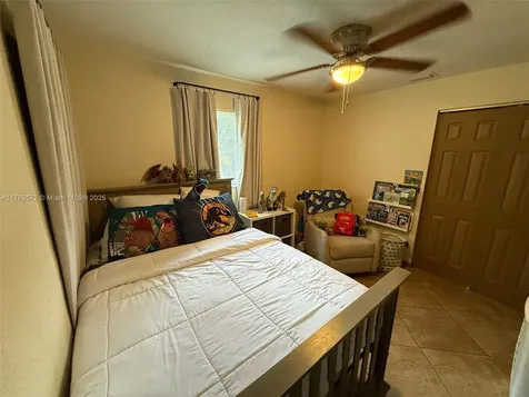 6241 SW 37th Court Davie FL 33314