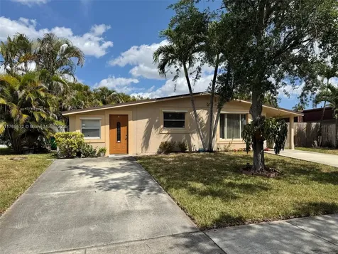6241 SW 37th Court Davie FL 33314