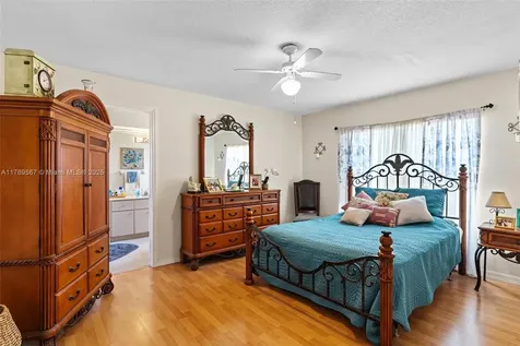 14930 SW 178th Terrace Miami FL 33187