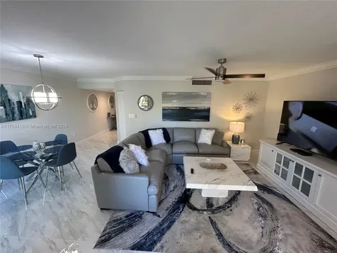275 Palm Avenue Jupiter FL 33477