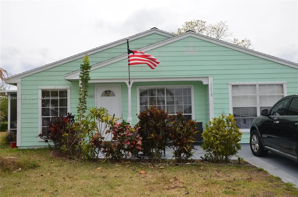 5459 Courtney Circle Boynton Beach FL 33472