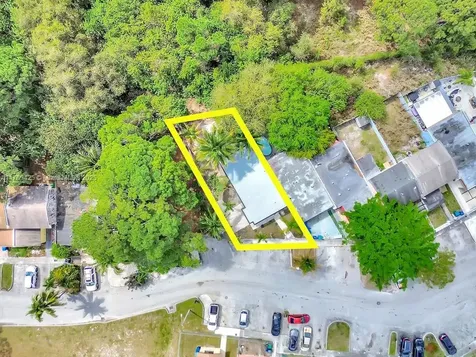 20908 NW 39th Avenue Miami Gardens FL 33055