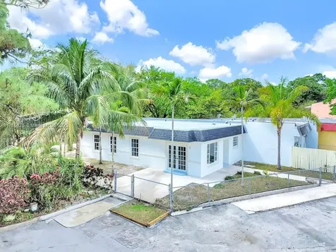 20908 NW 39th Avenue Miami Gardens FL 33055