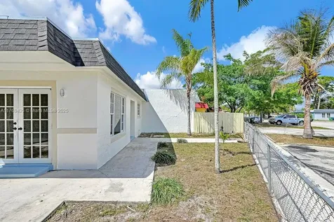 20908 NW 39th Avenue Miami Gardens FL 33055
