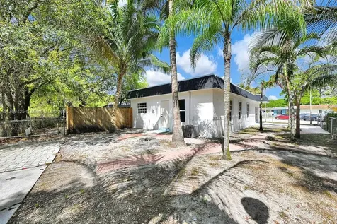 20908 NW 39th Avenue Miami Gardens FL 33055