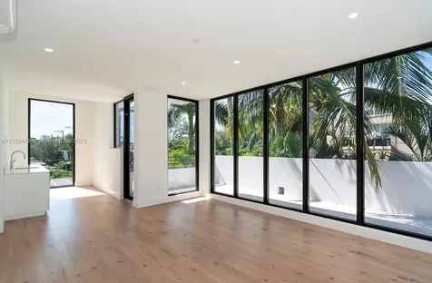 1635 E Broward Boulevard Fort Lauderdale FL 33301