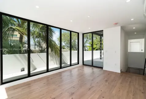 1635 E Broward Boulevard Fort Lauderdale FL 33301