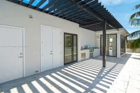 1635 E Broward Boulevard Fort Lauderdale FL 33301