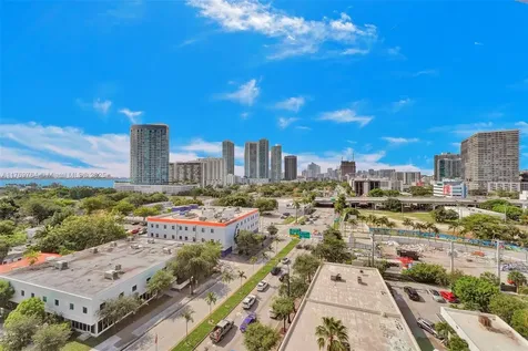 Miami FL 33137