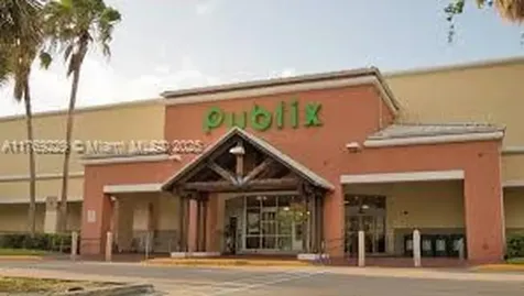 700 NW 88th Terrace Pembroke Pines FL 33024
