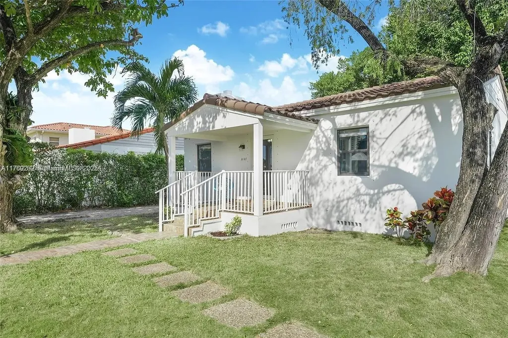 3121 SW 19th Terrace Miami FL 33145