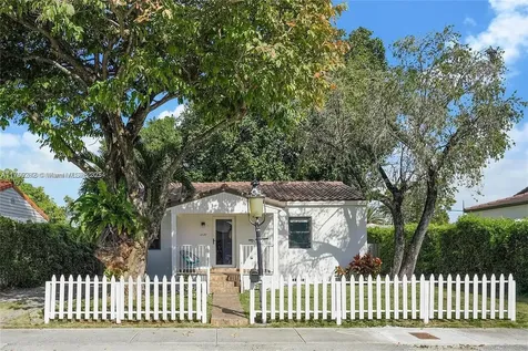 3121 SW 19th Terrace Miami FL 33145