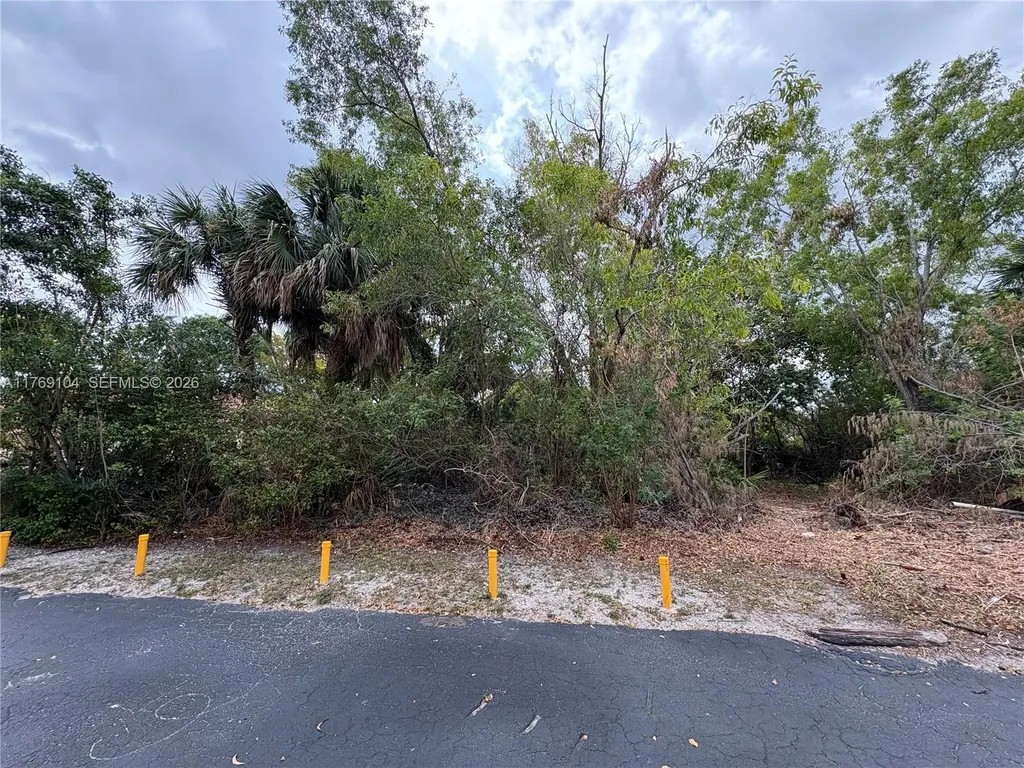 30XX Forest Hills Drive Coral Springs FL 33065