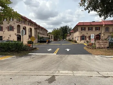 30XX Forest Hills Drive Coral Springs FL 33065