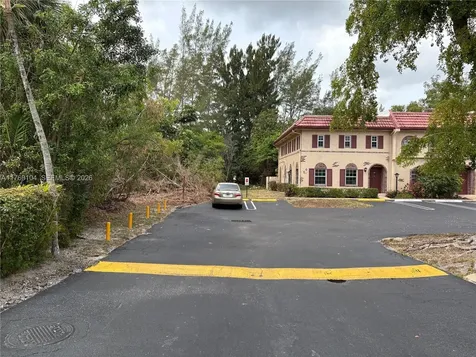 30XX Forest Hills Drive Coral Springs FL 33065