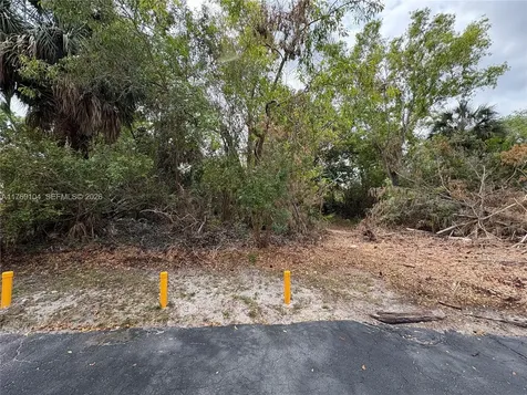 30XX Forest Hills Drive Coral Springs FL 33065