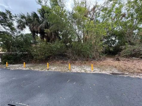 30XX Forest Hills Drive Coral Springs FL 33065
