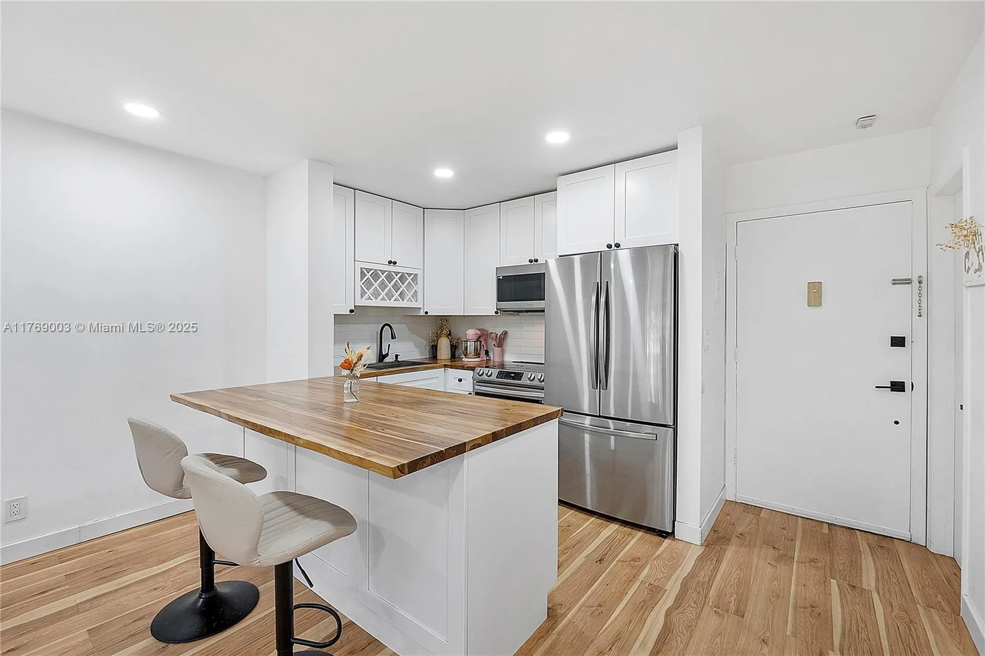 1520 Mckinley Street Hollywood FL 33020