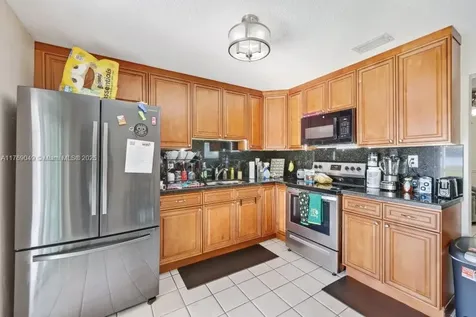 4761 SW 66th Terrace Davie FL 33314