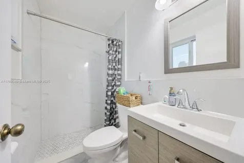4761 SW 66th Terrace Davie FL 33314