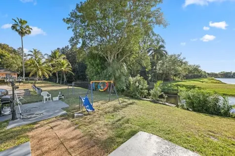 4761 SW 66th Terrace Davie FL 33314