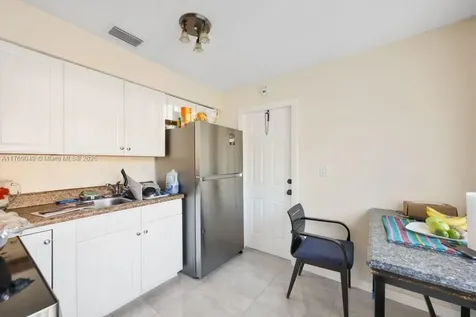 4761 SW 66th Terrace Davie FL 33314