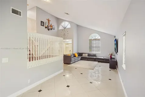 10301 NW 15th Street Plantation FL 33322