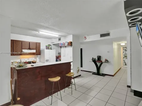 20301 NE 30th Avenue Aventura FL 33180