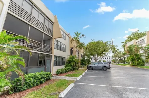 20301 NE 30th Avenue Aventura FL 33180