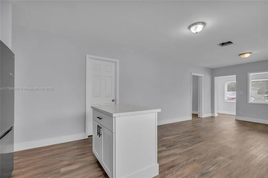 2243 Greene Street Hollywood FL 33020