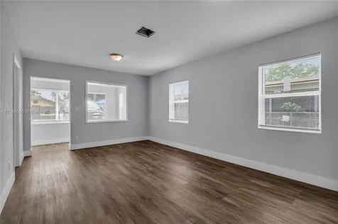 2243 Greene Street Hollywood FL 33020
