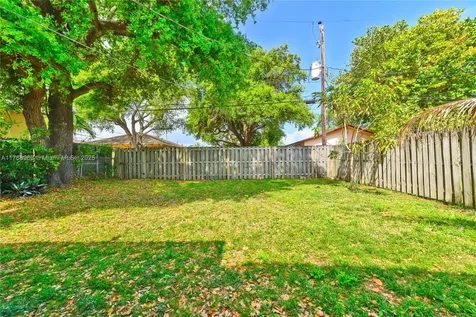2243 Greene Street Hollywood FL 33020
