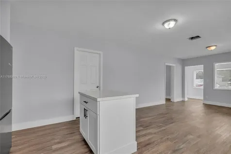2243 Greene Street Hollywood FL 33020