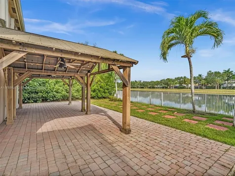 4425 Banyan Trails Drive Coconut Creek FL 33073