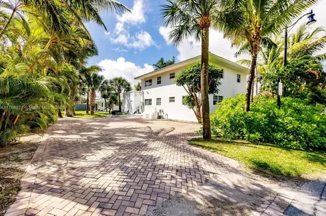 18825 Atlantic Boulevard Sunny Isles Beach FL 33160