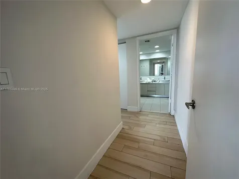 2600 E Hallandale Beach Boulevard Hallandale Beach FL 33009