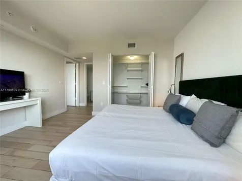 2600 E Hallandale Beach Boulevard Hallandale Beach FL 33009