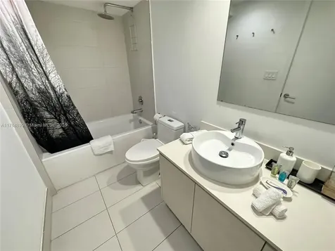 2600 E Hallandale Beach Boulevard Hallandale Beach FL 33009