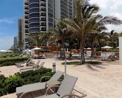 18201 Collins Avenue Sunny Isles Beach FL 33160
