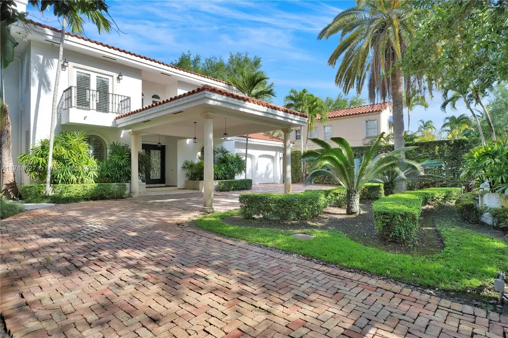 2115 Country Club Prado Coral Gables FL 33134