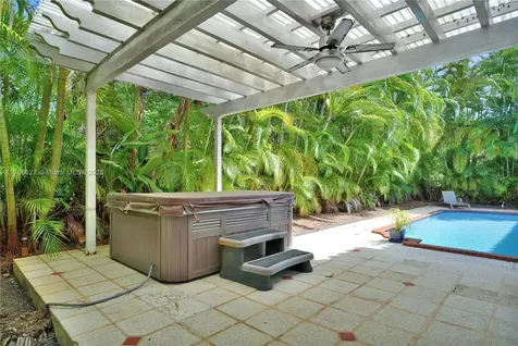 2115 Country Club Prado Coral Gables FL 33134