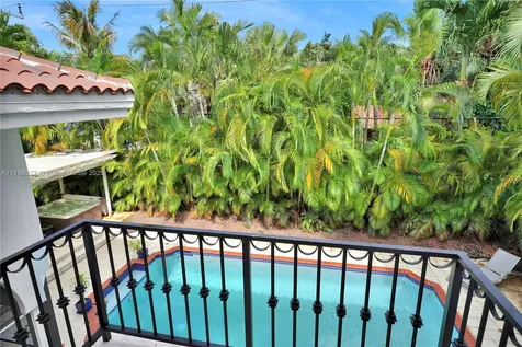 2115 Country Club Prado Coral Gables FL 33134