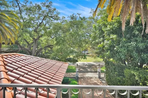 2115 Country Club Prado Coral Gables FL 33134