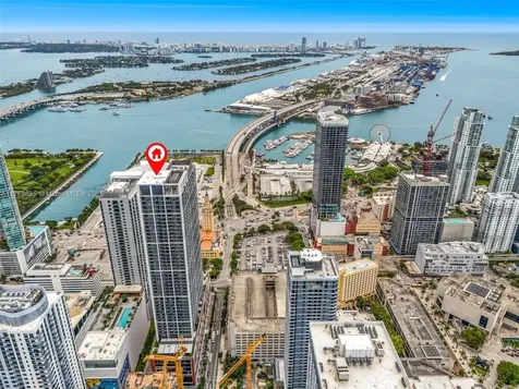 601 NE 1st Avenue Miami FL 33132