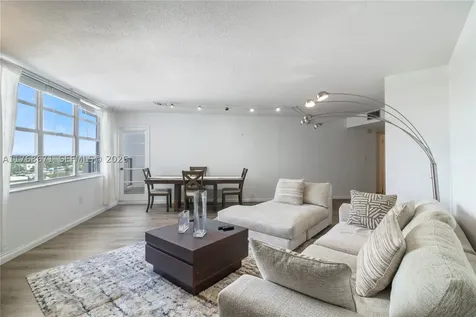 2750 NE 183rd Street Aventura FL 33160